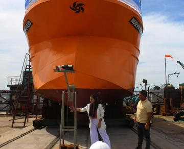 El astillero De Ángelis por primera vez pudo botar un buque construido de punta a punta en sus talleres