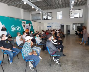 Comenzó el curso de soldadores